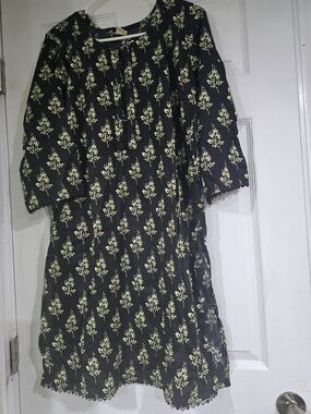 Black & Pale Yellow Floral  Long Women's Indian /pakistani  Shirt With Trouser
